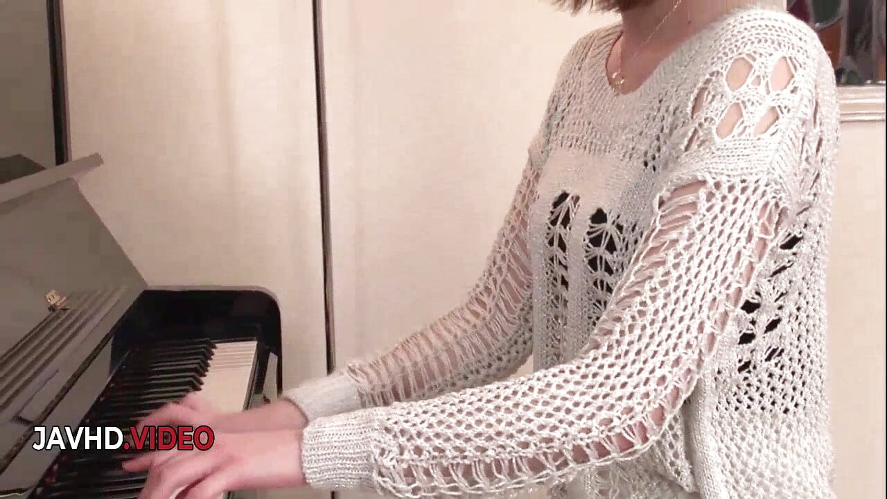 Steamy JAV Scene Narumi Ayases Asian Girls Expert Cock Sucking Skills