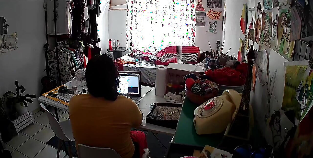Stiefvater auf der stieftochter beim heimbüro