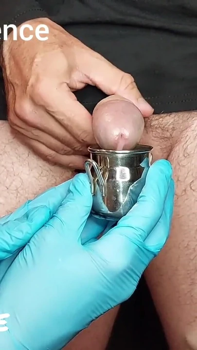 Lenyűgöző pillanat a "Cum Volume Experiments: Part 2 (Milking-time)" című filmből
