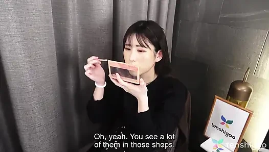 Hitomi Kanzaki Backstage