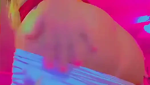 Ich denke, es ist Zeit für Dich, sich zurücklehnen und club-Sachen zu entspannen