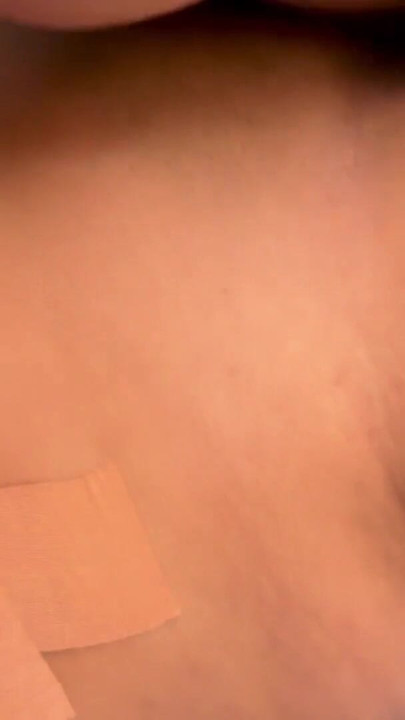 Красиво момиче беше освободено от зетя си, после се влюби, първо парти | Клип 1