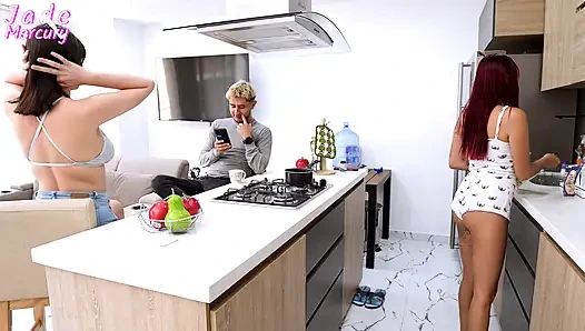 Komşuya şeker için gittim ama kocası bana penis verdi