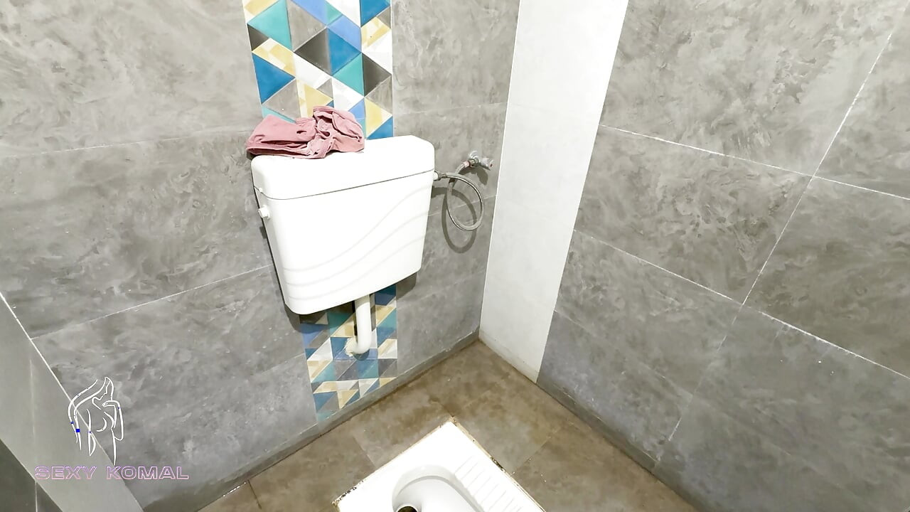 Komal delivery boy came home with the parcel, she came to the house, loudly, said can I use your bathroom?