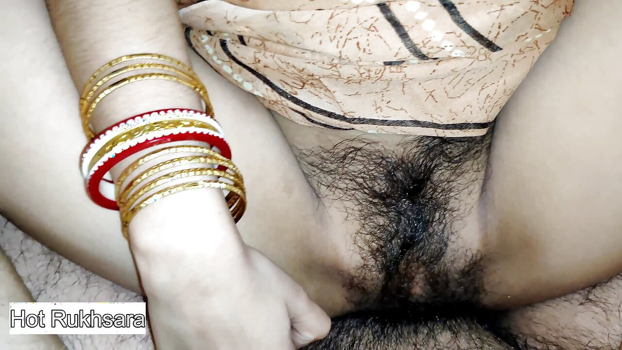 Neighbour Gifted Anklets and Fucked Neighbour Bhabhi Hardcore