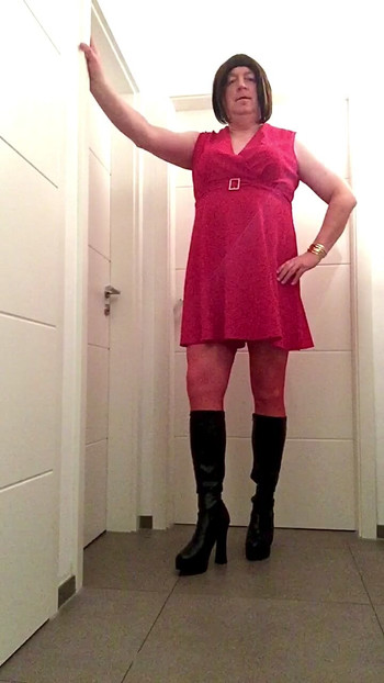 Nicki-Crossdress Lady in Rec - Dress, Boots, Stockings