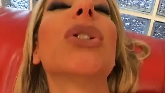 Sarah James Finger Fucks Herself