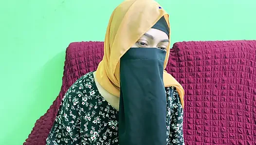 Nyonya menggunakanku untuk memuaskan memeknya dan ngentot habis-habisan