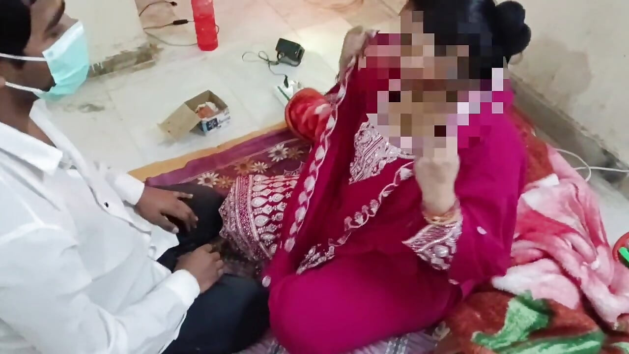 Indian desi wife deepthroat closeup blowjob hairy cock sucking