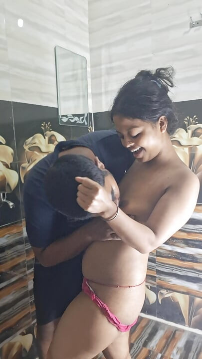 Sweetsex2001vargin vabi seks romantis di kamar mandi