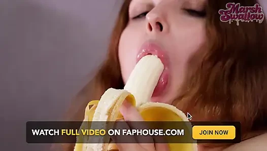 Masturbasi manis dengan pisang dan chupachup