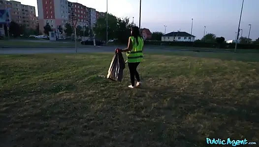 Public Agent - Petite Cutie Picking up Trash, but It Turned Out Jennifer Mendez Stops for a Quicky