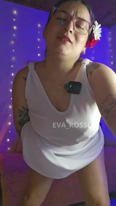 I love when my big clit grows up