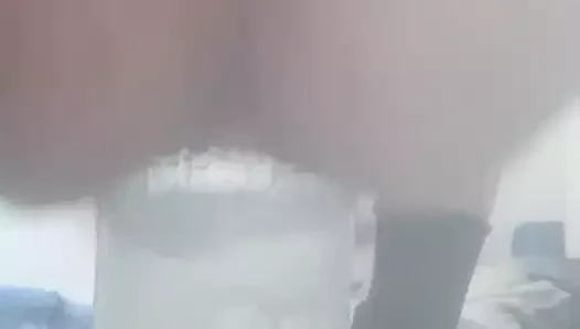 18 yaşında twink kıçını 1.5 litrelik şişeyle eziyor-yeterince sert değil