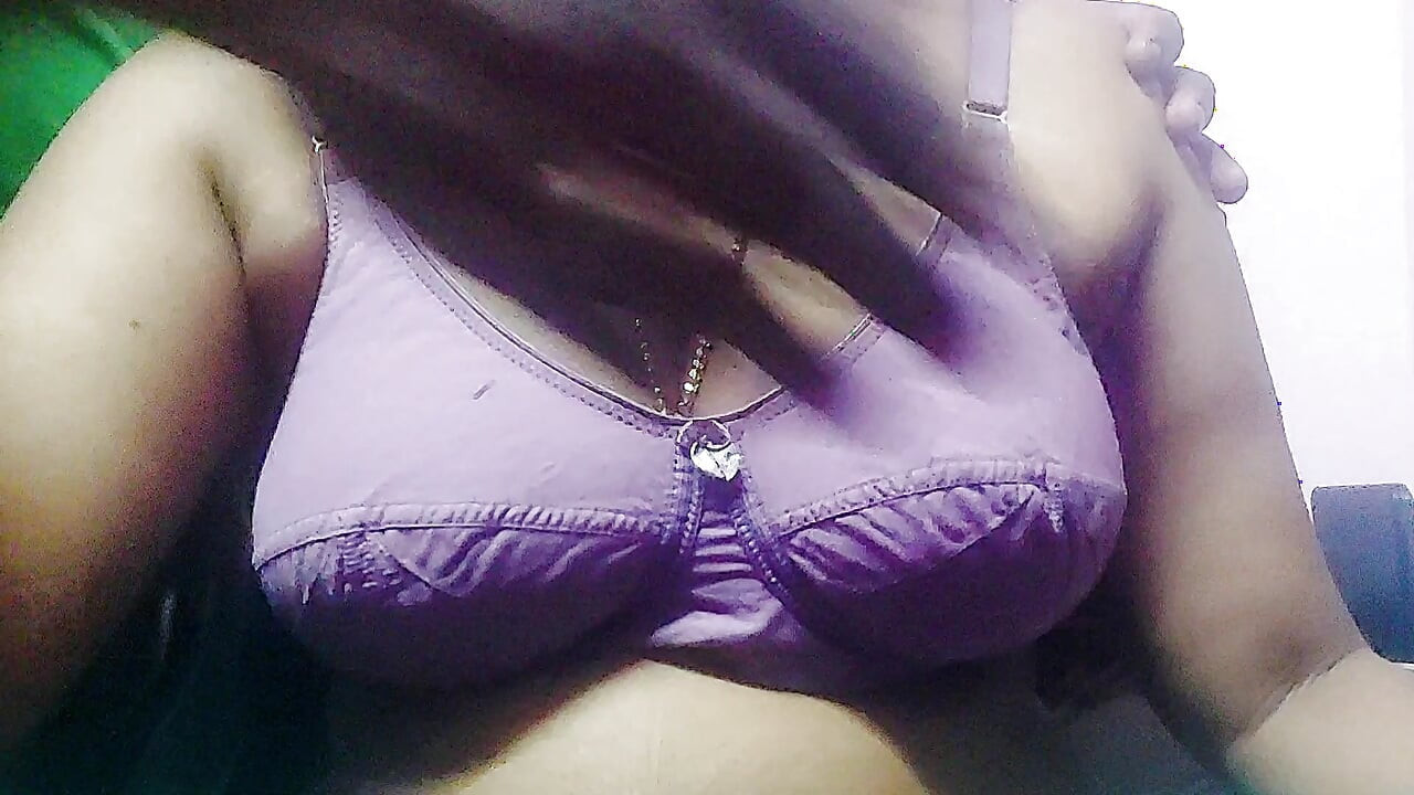 Desi house owner mohini Aunty sex