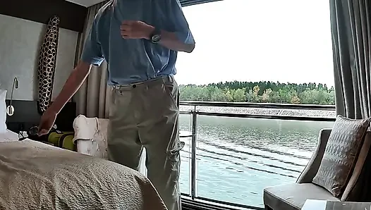 Tuna'da Mastürbasyon Yapıyor