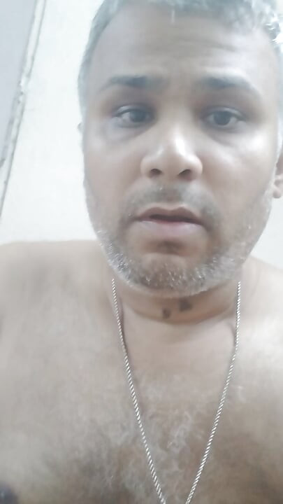 Solo Guy's Nud te fute liber pentru toată noaptea.....