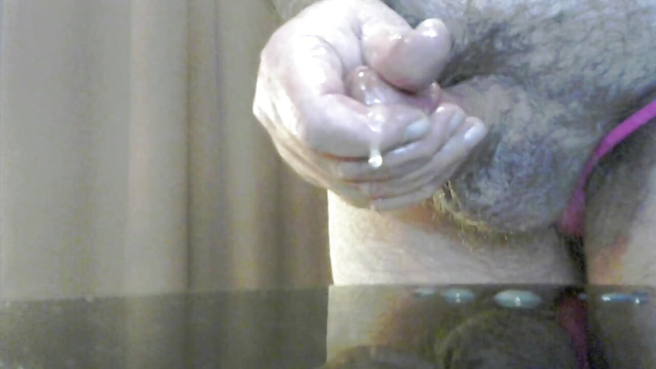 教练Karl在直播中表演