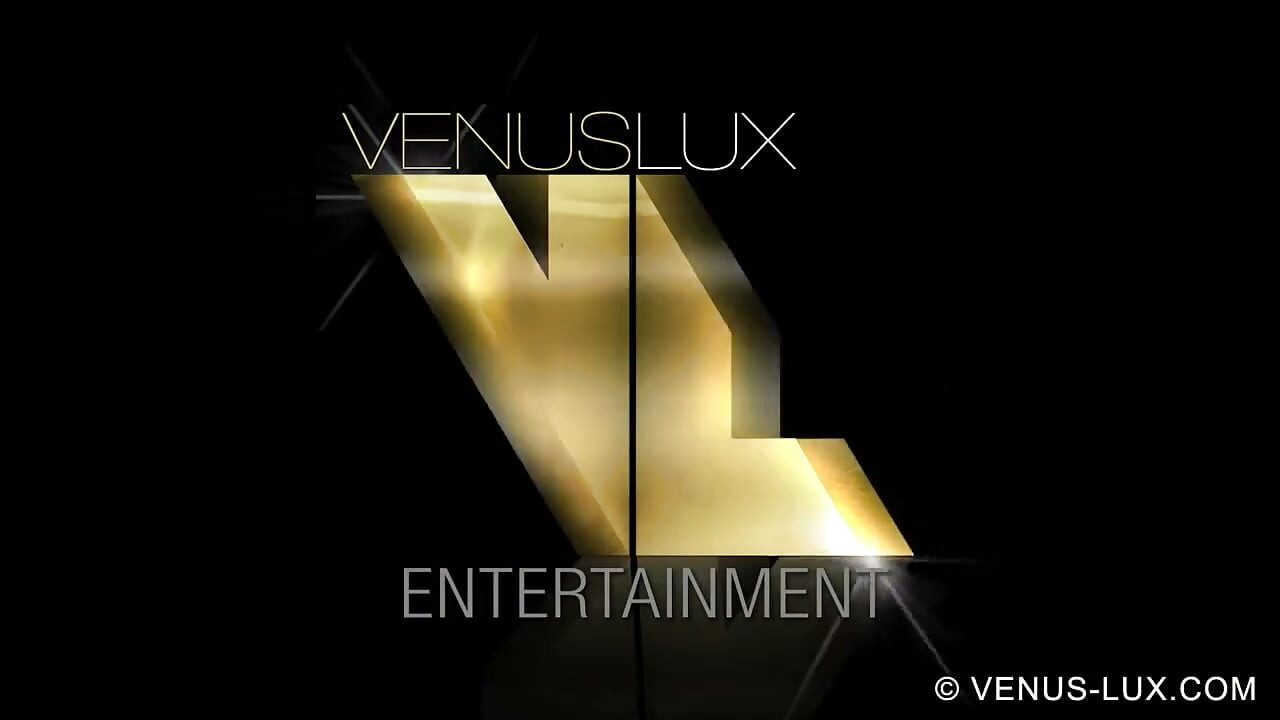 来自 Ts Venus 的下流谈话和精液喂养