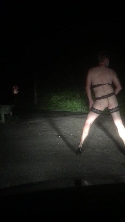 Crossdress on public street