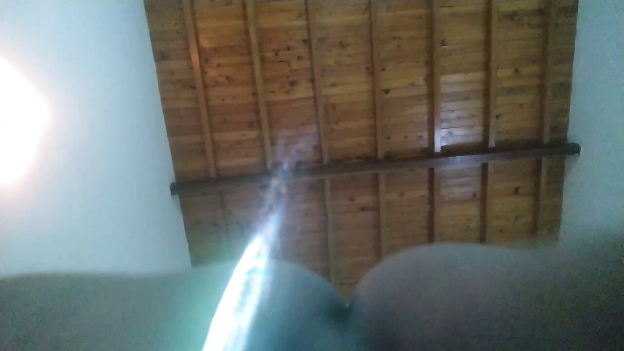 fodeu a vadia traidora no missionário bruto e quando o tempo do quarto de hotel acabou, fodeu ela de novo