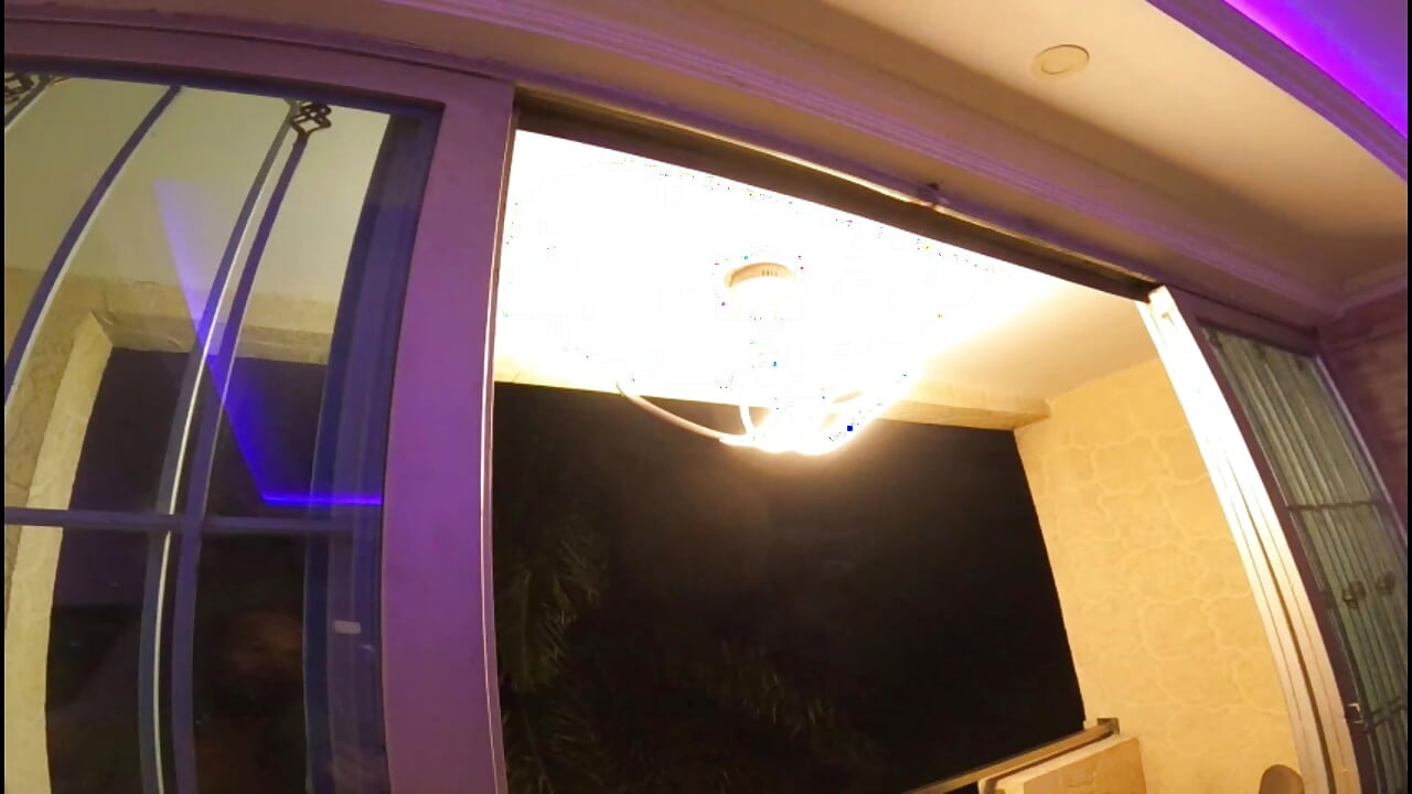 Ik hoorde steeds iemand op het balkon, verrassendit is een sexy zwarte wondervrouw gaf haar schattige kont een rondleiding door mijn condo - Jhodez1