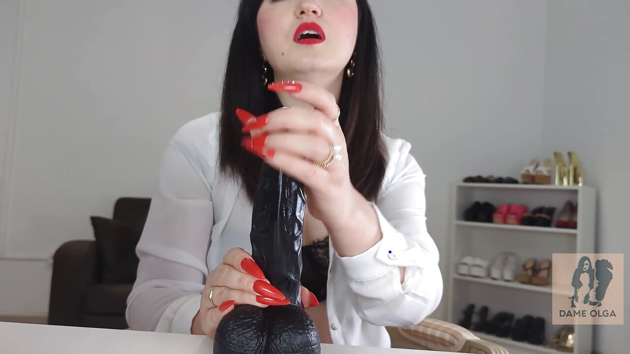 Lange nagels Joi: Je kunt niet stoppen met naar mijn lange rode nagels te staren, of wel? - Dame Olga 4k (732)