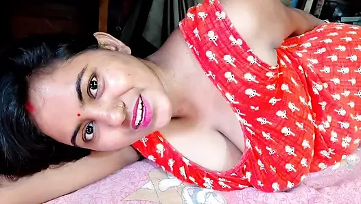 Südindische sexy bhabhi ko desi stiefsohn nekhub muschi ficken kiya, bhabhi ne apna muschi chataya