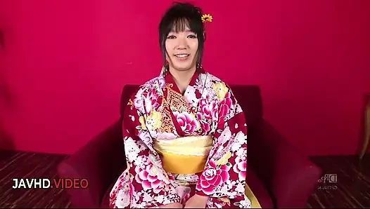 Chiharu lagi asik seks threesome bareng chiharu yang berakhir dengan nyepong kontol sampai dicrot di dalam