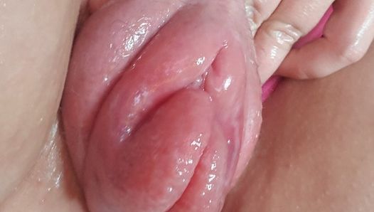 A Quick Fat Lips Pussy Waggle After Pumping Mistress Gina