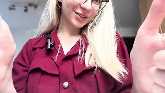 böses mädchen bestraft dich mit KITzeln - ASMR