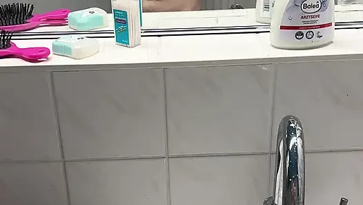 Мытьё грязных ног