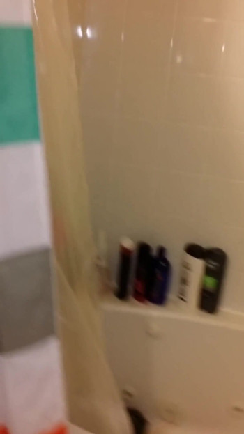 Super Sexy Mature Mormon Wife Pissing in Homemade Video