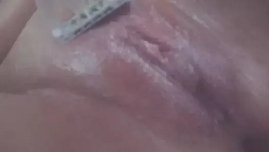 shave pink pussy