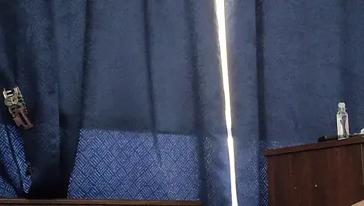Büyük zenci yarağı boşalması gereken spor salonundan sonra kalın ve azgın