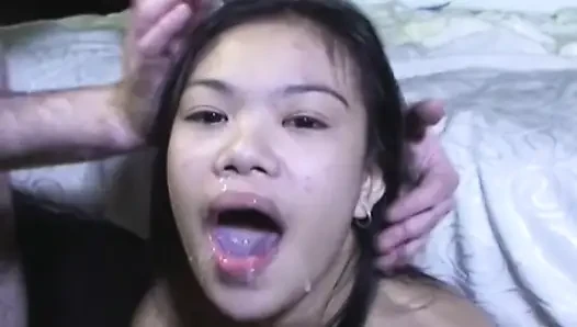 Exclusive - jane si suster filipina amatir dengan kostum cosplay lagi asik jilat memek, ngentot di lantai, crot & kencing di mulut,
