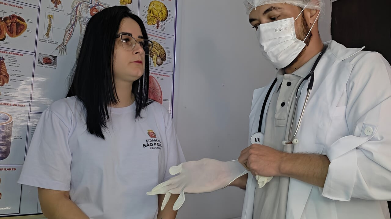 Studentă și-a rezervat prima ei întâlnire de ginecolog... Și niciodată nu mi-am imaginat asta