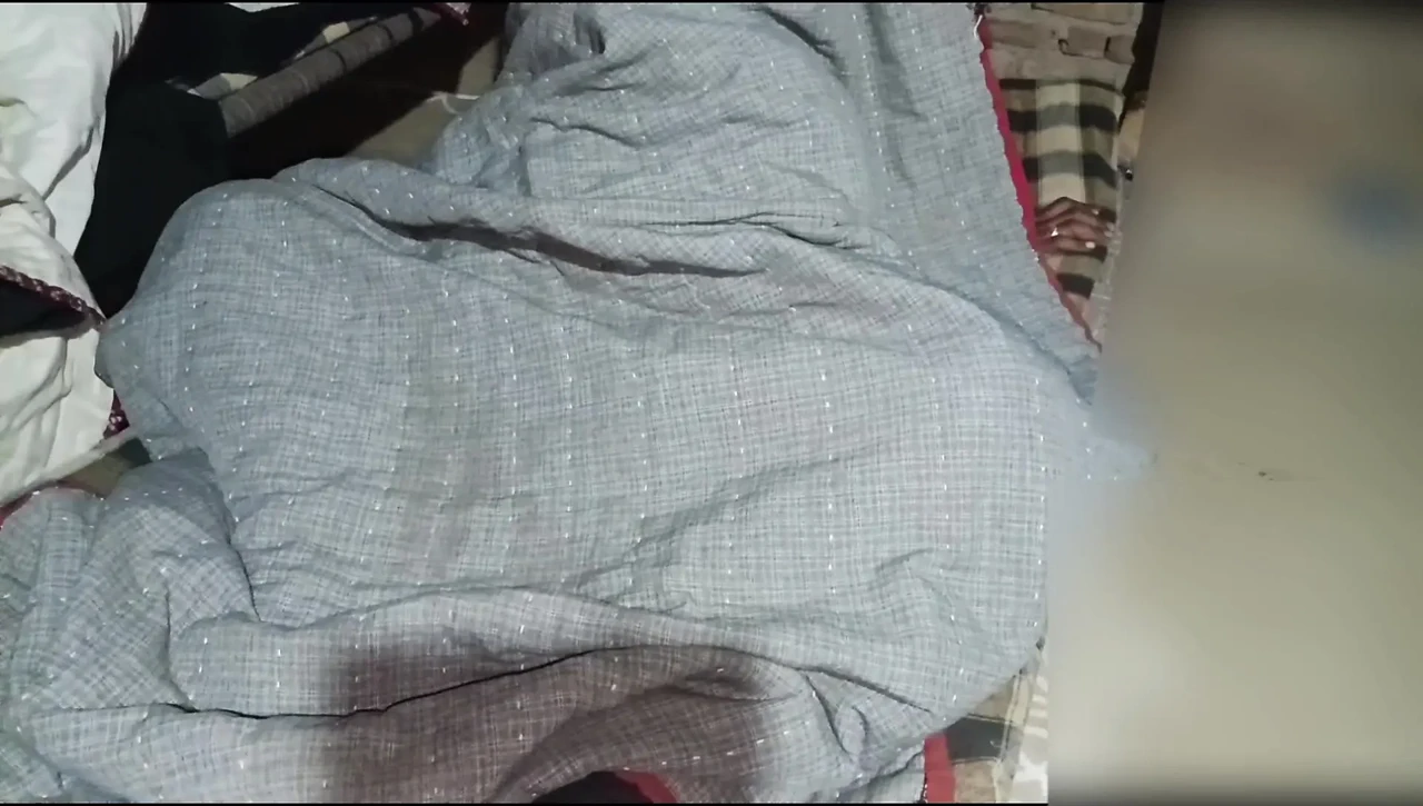Bhabhi ko devar ne first time raat ko akele me chudai ki full time chudai ki indian desi village desi bhabhi