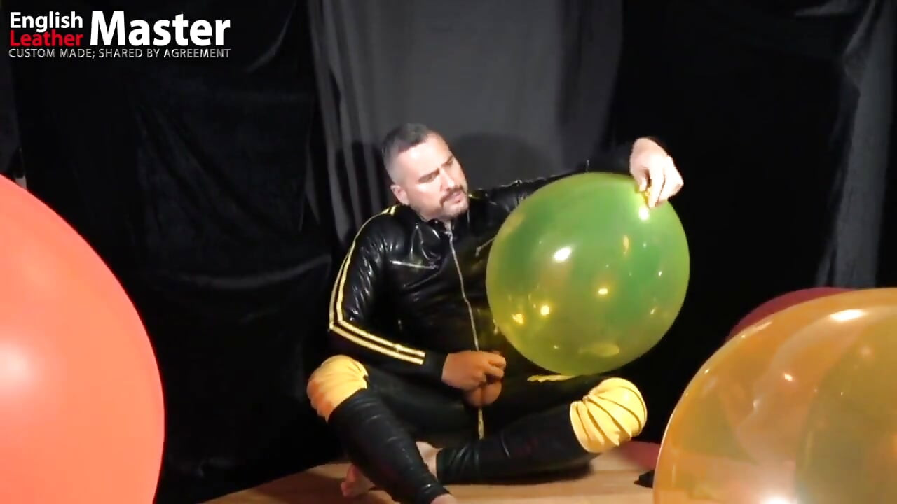 Looning Balloon Play No Pop Then Pops