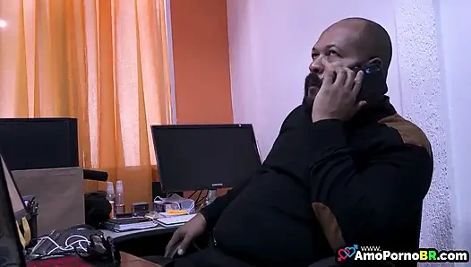 Ich verstehe nicht, warum meine Frau ständig ihr Handy-Passwort ändert