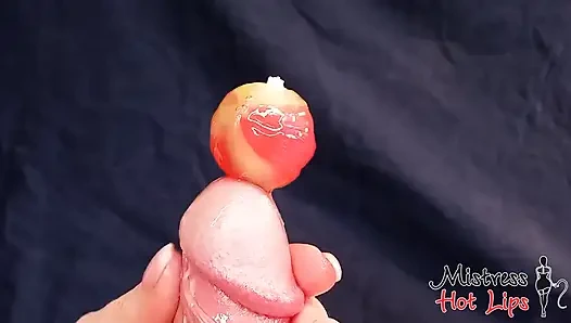 Он пришел 3 раза с леденцом в его хуе