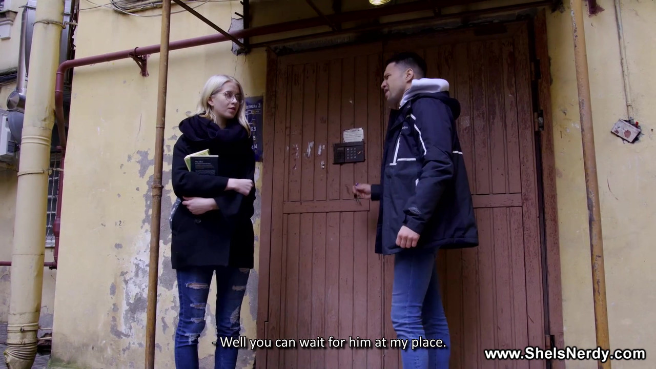 她是书呆子，维多利亚把戏，操天真的书呆子女友