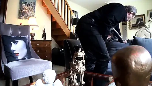 Lucie, sürtük oda arkadaşı