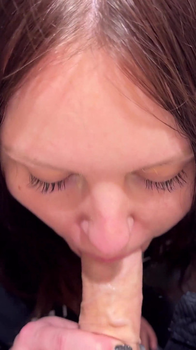 Fast Cum in a Shopping Mall Fitting Room