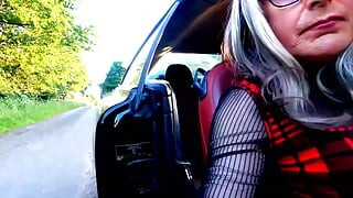 Ερασιτεχνικό crossdresser kellycd2022 βραδινή οδήγηση