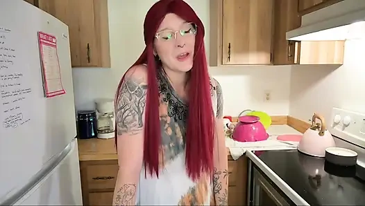 Ibu tiri: cewek kelaiman ini dientot habis-habisan sampai mengerang keenakan