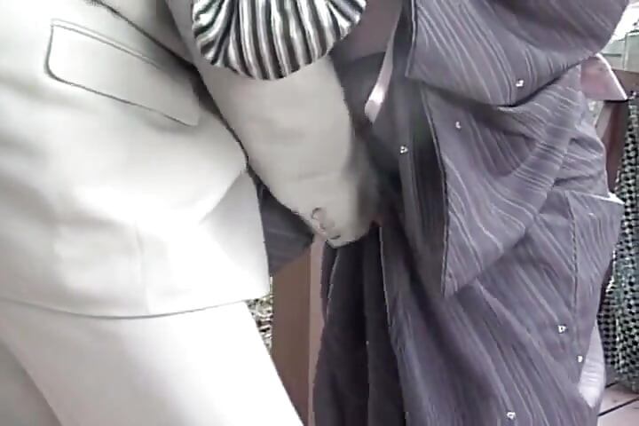 Seksi Asina ljepotica dobila veliki kurac otpozadi