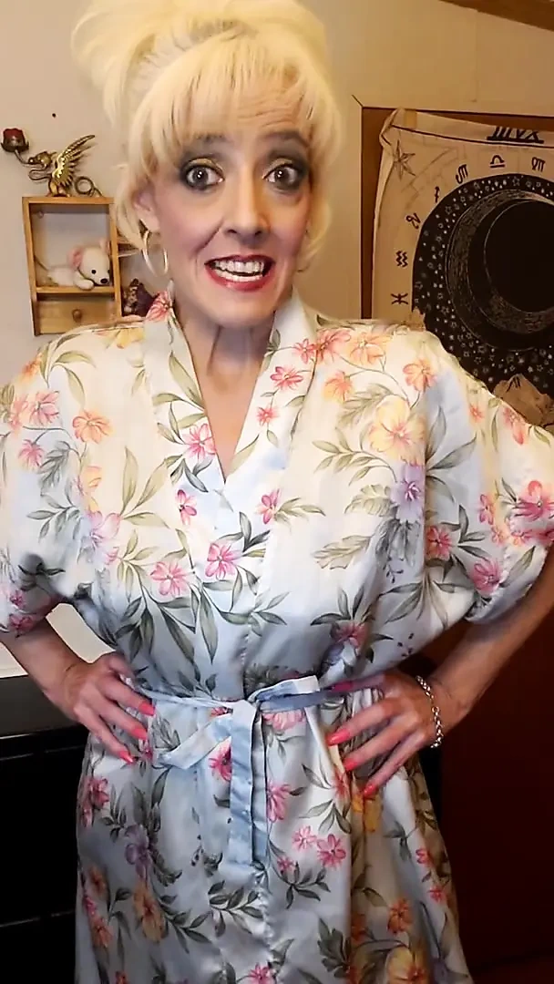 10 problems of a horny woman