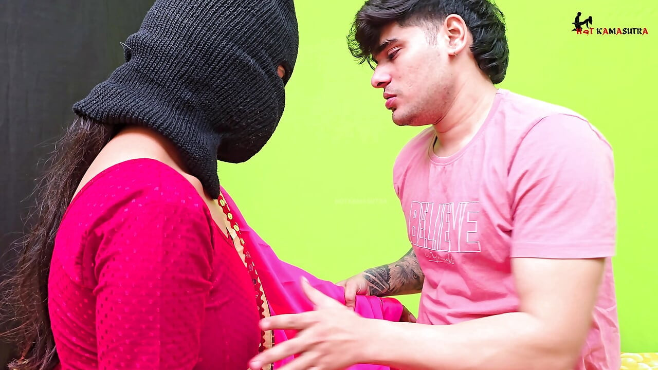 DESI HARD FUCKING CUM INSIDE THE PUSSY