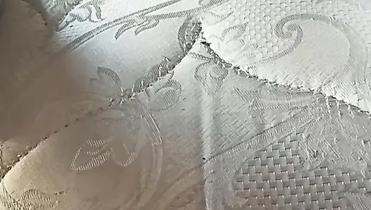 Tüm mumu götüme sokmak için çok çalışıyorum